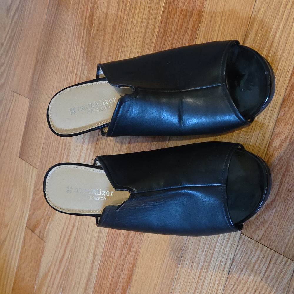 Naturalizer Black Women's Mules